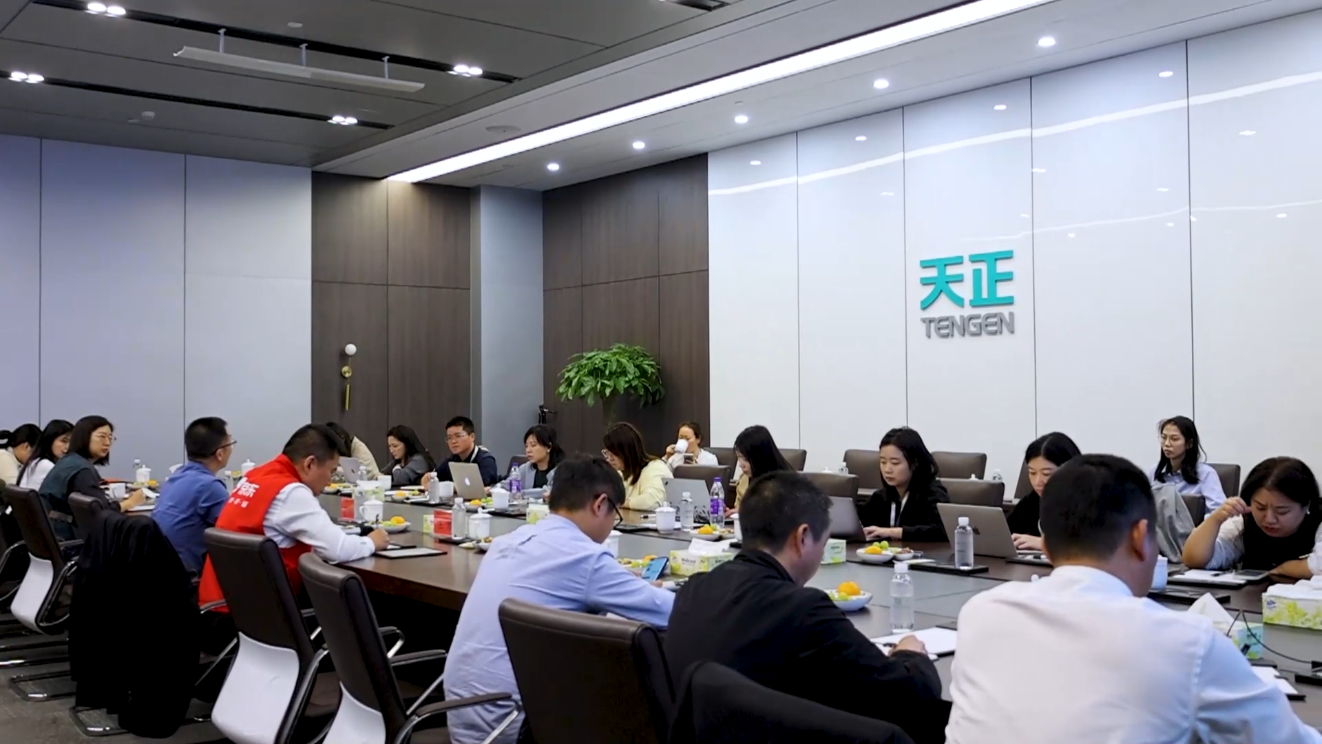 京东工业走进pg电子试玩，探访产业数智化之路！